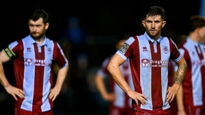 Chung chủ sở hữu với CLB Đan Mạch, CLB Ireland bị loại khỏi cúp châu Âu