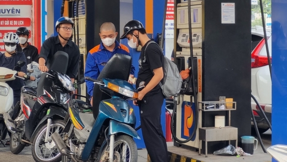 Giá xăng, dầu đều tăng từ chiều nay