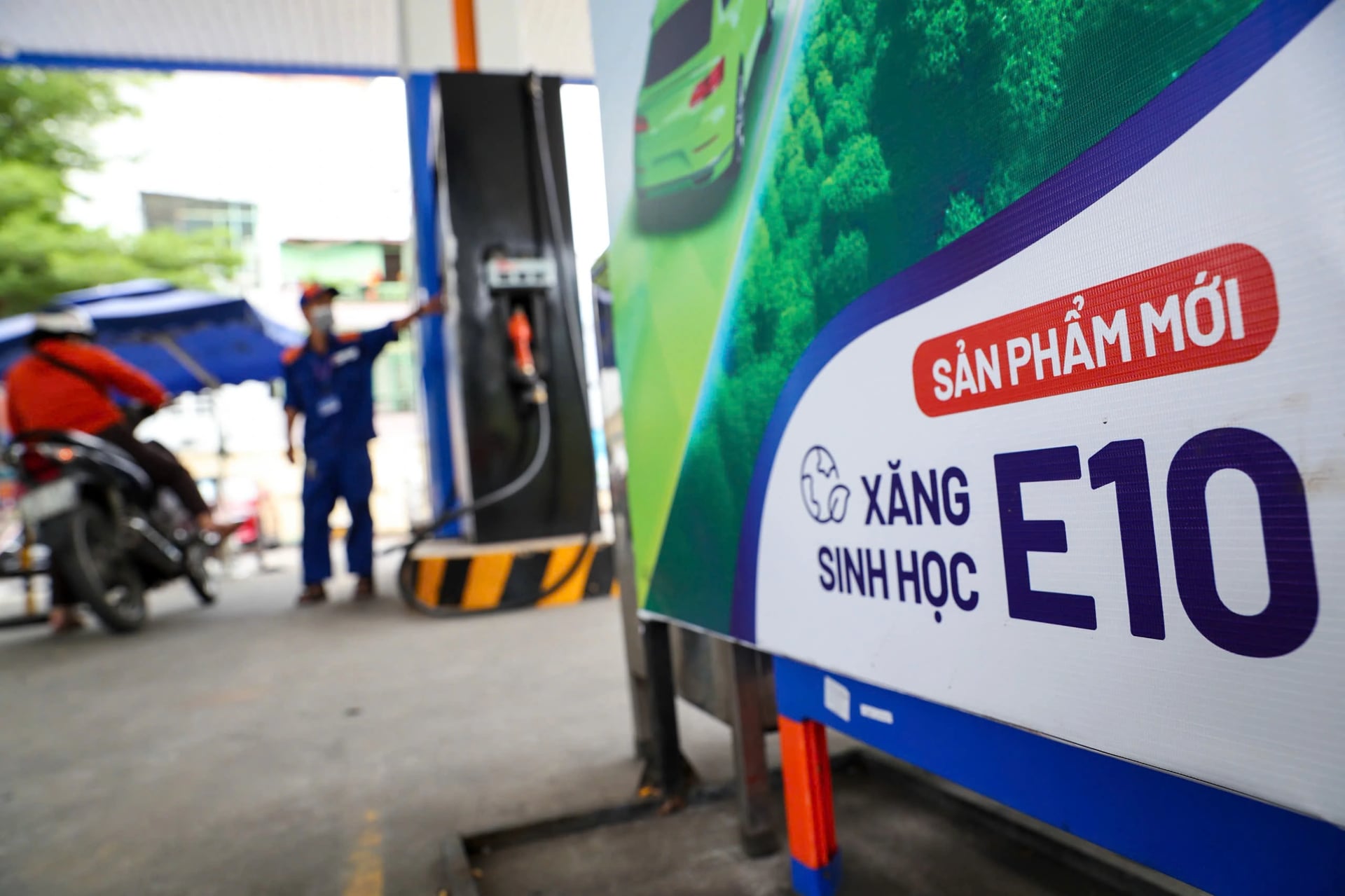 Xăng E10 chính thức phủ sóng toàn quốc: Chuyên gia nói gì trước lo ngại hại động cơ? Xăng E10 chính thức phủ sóng toàn quốc: Chuyên gia nói gì trước lo ngại hại động cơ?