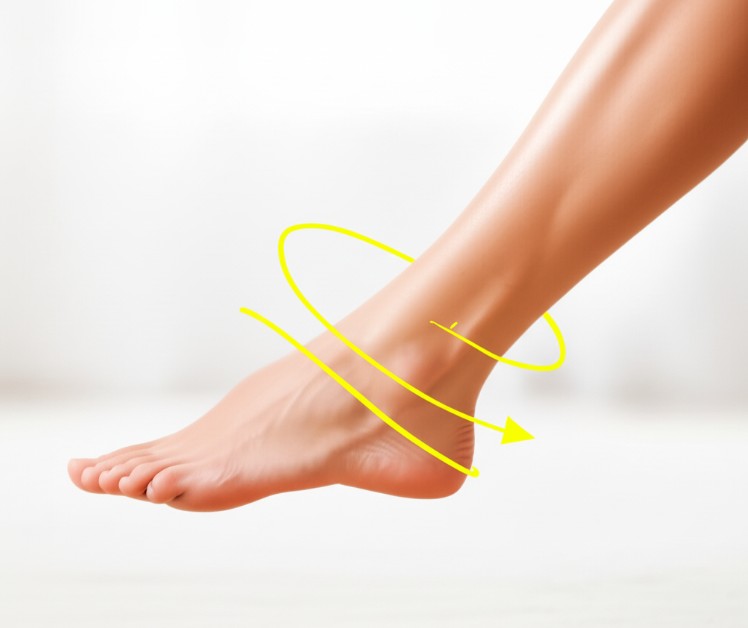 Hướng dẫn xoay cổ chân mỗi ngày giúp tăng cường sức khỏe khớp cổ chân