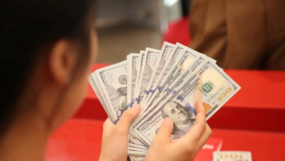 Giá USD tự do đảo chiều tăng mạnh