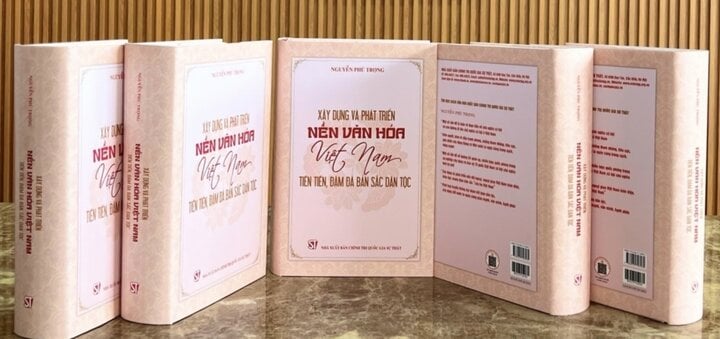 Tổng Bí thư Nguyễn Phú Trọng - Nhân cách lớn trọng văn hiến, trọng hiền tài Tổng Bí thư Nguyễn Phú Trọng - Nhân cách lớn trọng văn hiến, trọng hiền tài