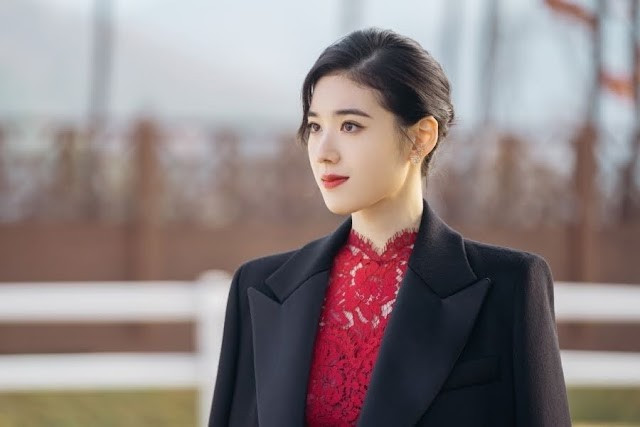 Nữ diễn viên thăng hoa diễn xuất sau những lần thoát bê bối ngoại tình Nữ diễn viên thăng hoa diễn xuất sau những lần thoát bê bối ngoại tình