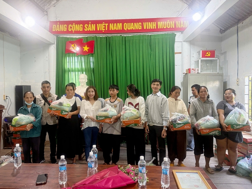 Tạp chí Tự động hóa Ngày nay đồng hành lan tỏa trách nhiệm cộng đồng, cùng người dân có hoàn cảnh khó khăn tại Buôn Đôn
