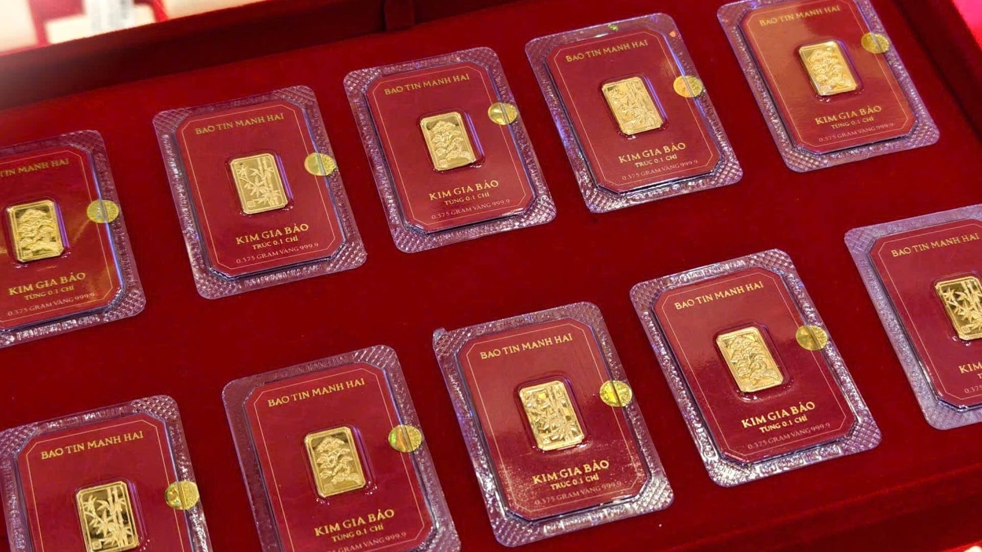 Giá vàng hôm nay 6/7: Vàng miếng, vàng nhẫn giữ giá trên 151 triệu/lượng