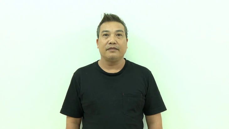 Khủng hoảng kim cương ở Việt Nam: Người tiêu dùng mất niềm tin, kim cương mất giá Khủng hoảng kim cương ở Việt Nam: Người tiêu dùng mất niềm tin, kim cương mất giá