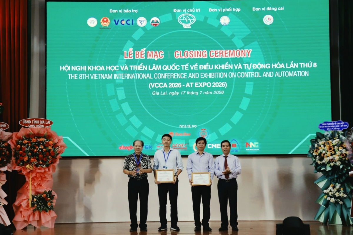 VCCA 2026 trao giải Best Paper cho 1 giải Nhất, 2 giải Nhì và 1 giải Ba VCCA 2026 trao giải Best Paper cho 1 giải Nhất, 2 giải Nhì và 1 giải Ba