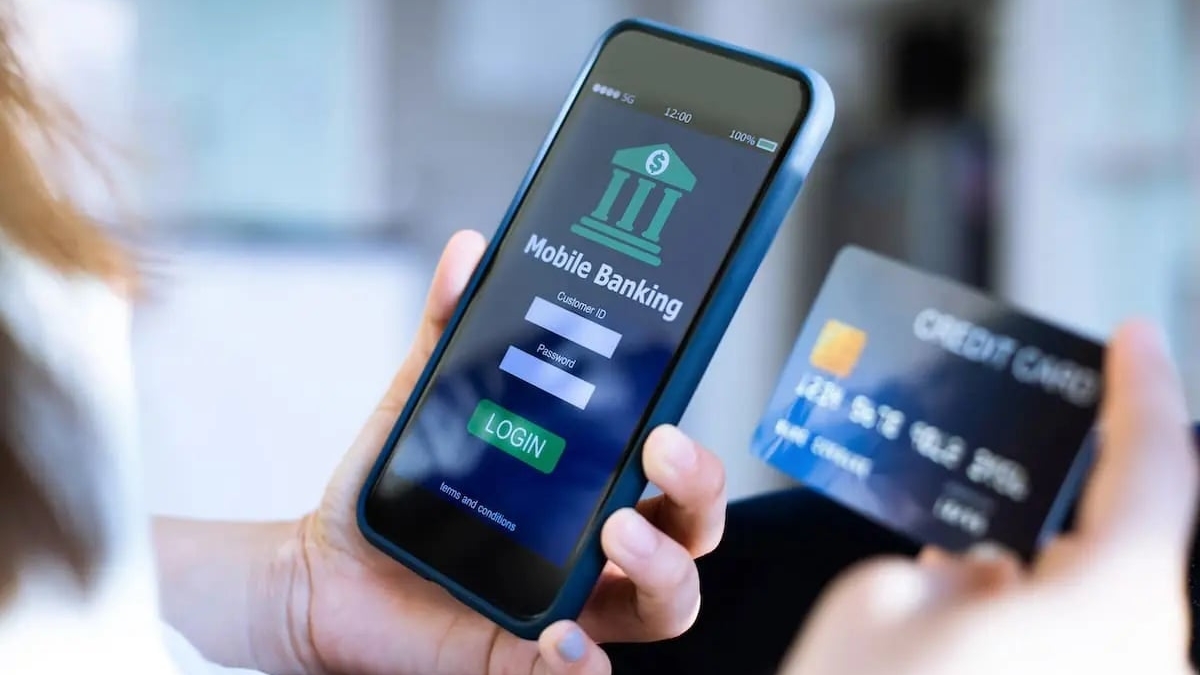 NHNN lên tiếng việc chuyển tiền trên 400 triệu phải chờ 24 giờ
