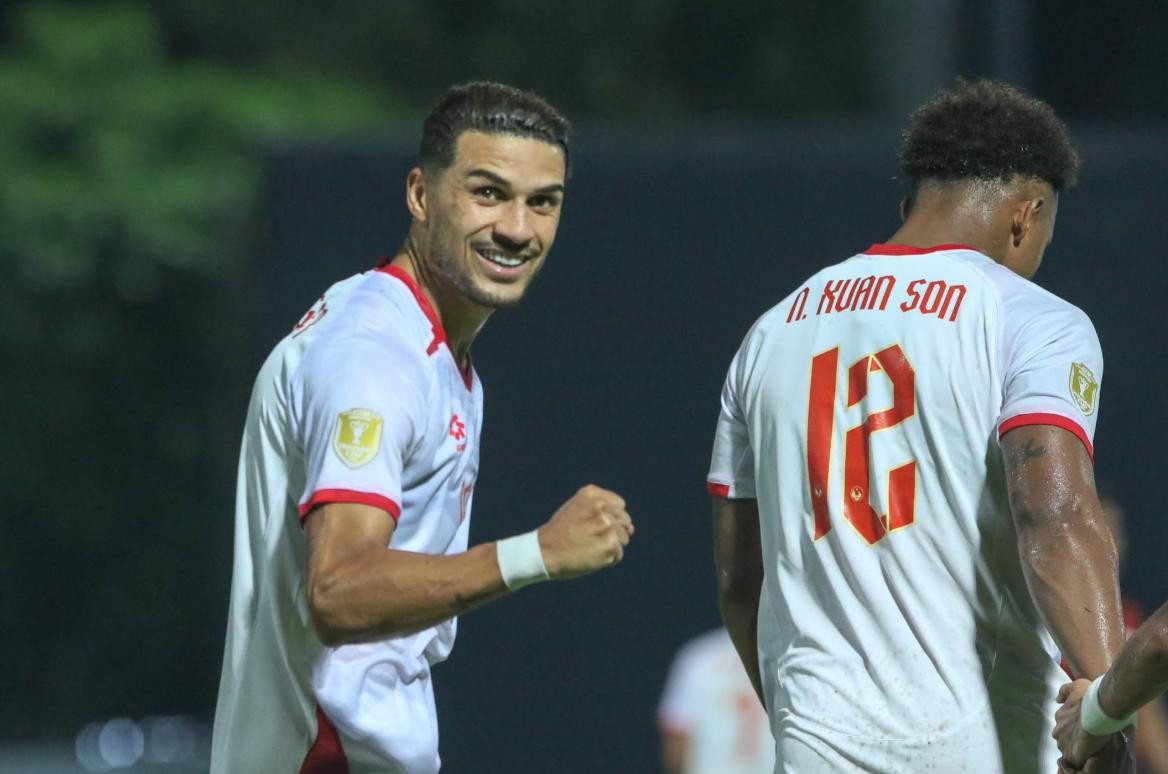 Đỗ Hoàng Hên tỏa sáng: Cú hích chiến thuật cho tuyển Việt Nam tại ASEAN Cup 2026 Đỗ Hoàng Hên tỏa sáng: Cú hích chiến thuật cho tuyển Việt Nam tại ASEAN Cup 2026