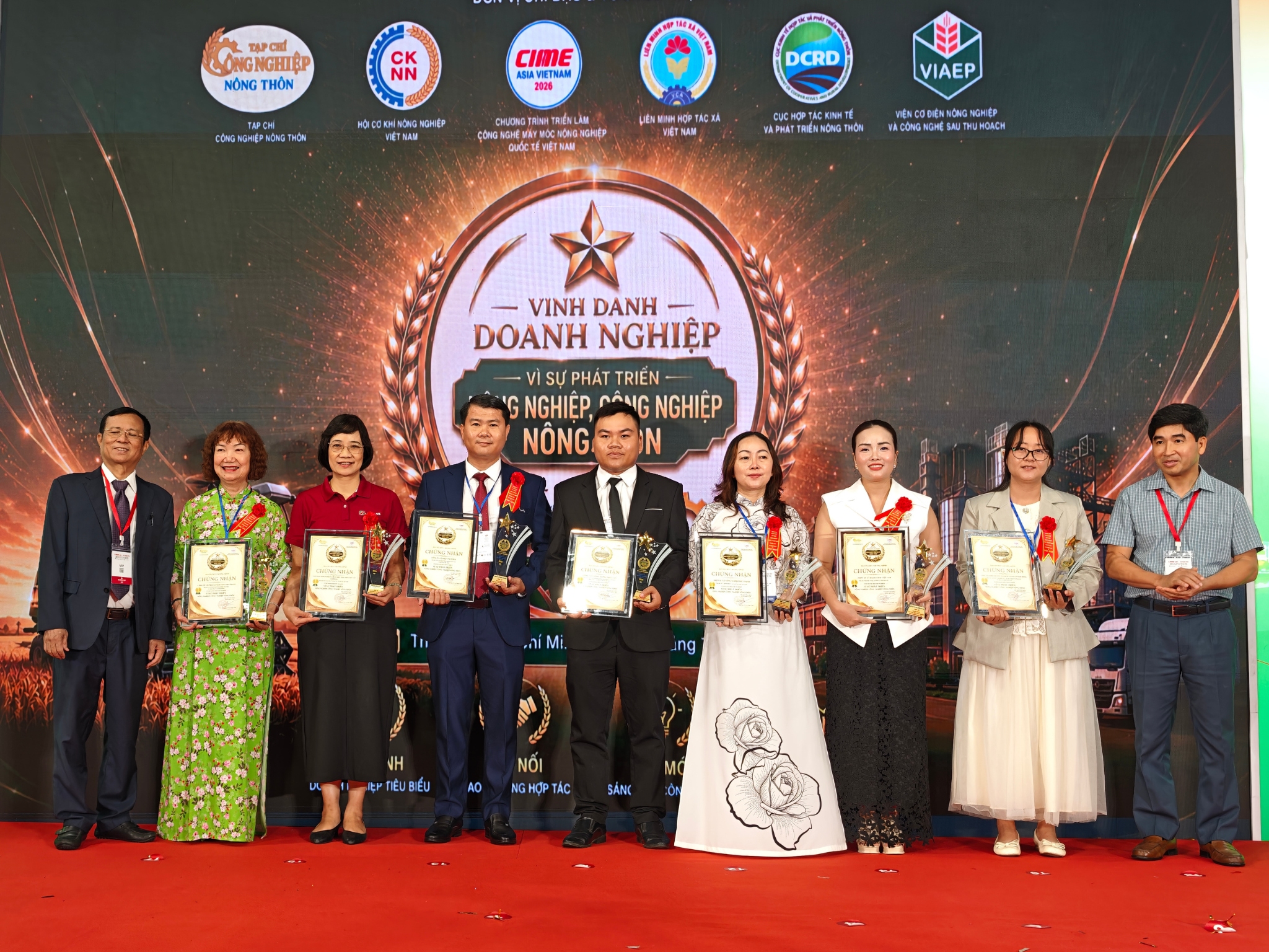 Vinh danh Doanh nghiệp tại CIAME Asia Vietnam 2026: Những dấu ấn tiên phong kiến tạo nền nông nghiệp hiện đại Vinh danh Doanh nghiệp tại CIAME Asia Vietnam 2026: Những dấu ấn tiên phong kiến tạo nền nông nghiệp hiện đại