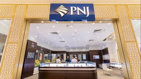 PNJ mua lại 5.900 tỷ đồng trang sức chỉ trong 20 ngày