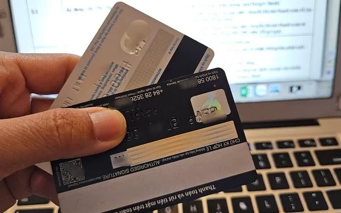NHNN cảnh báo tình trạng đánh tráo chip trên thẻ thanh toán