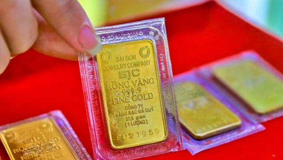 Giá vàng hôm nay 30/7: Gắng giữ mức trên 141 triệu/lượng