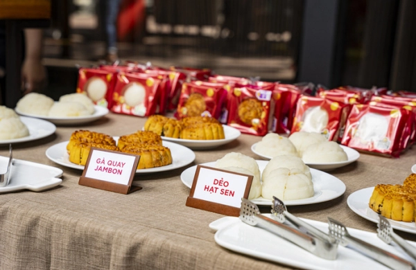 Cuộc đua tranh giành thị trường bánh trung thu vào hồi gay cấn