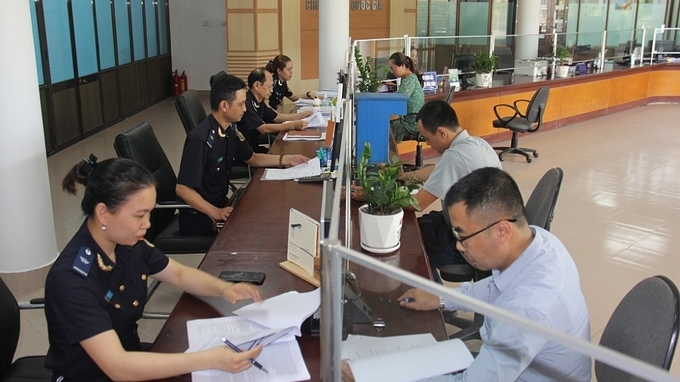 Hơn 200 lãnh đạo doanh nghiệp bị tạm hoãn xuất cảnh vì nợ thuế