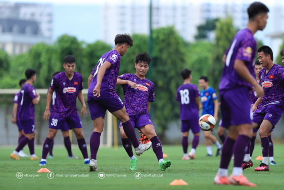 U22 Việt Nam hưng phấn trở lại U22 Việt Nam hưng phấn trở lại