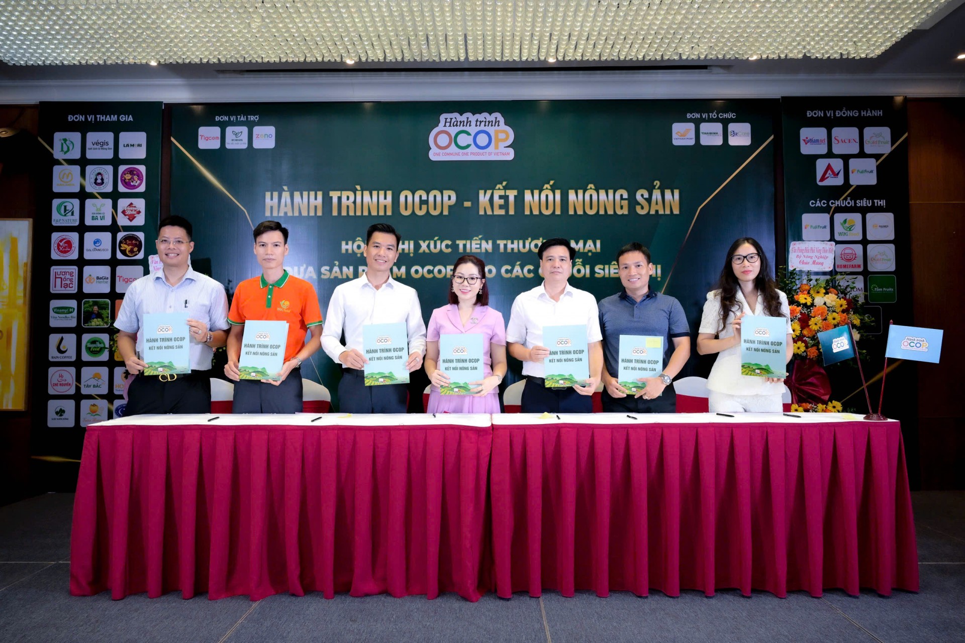 Hành trình kết nối đưa sản phẩm OCOP vào chuỗi siêu thị Hành trình kết nối đưa sản phẩm OCOP vào chuỗi siêu thị