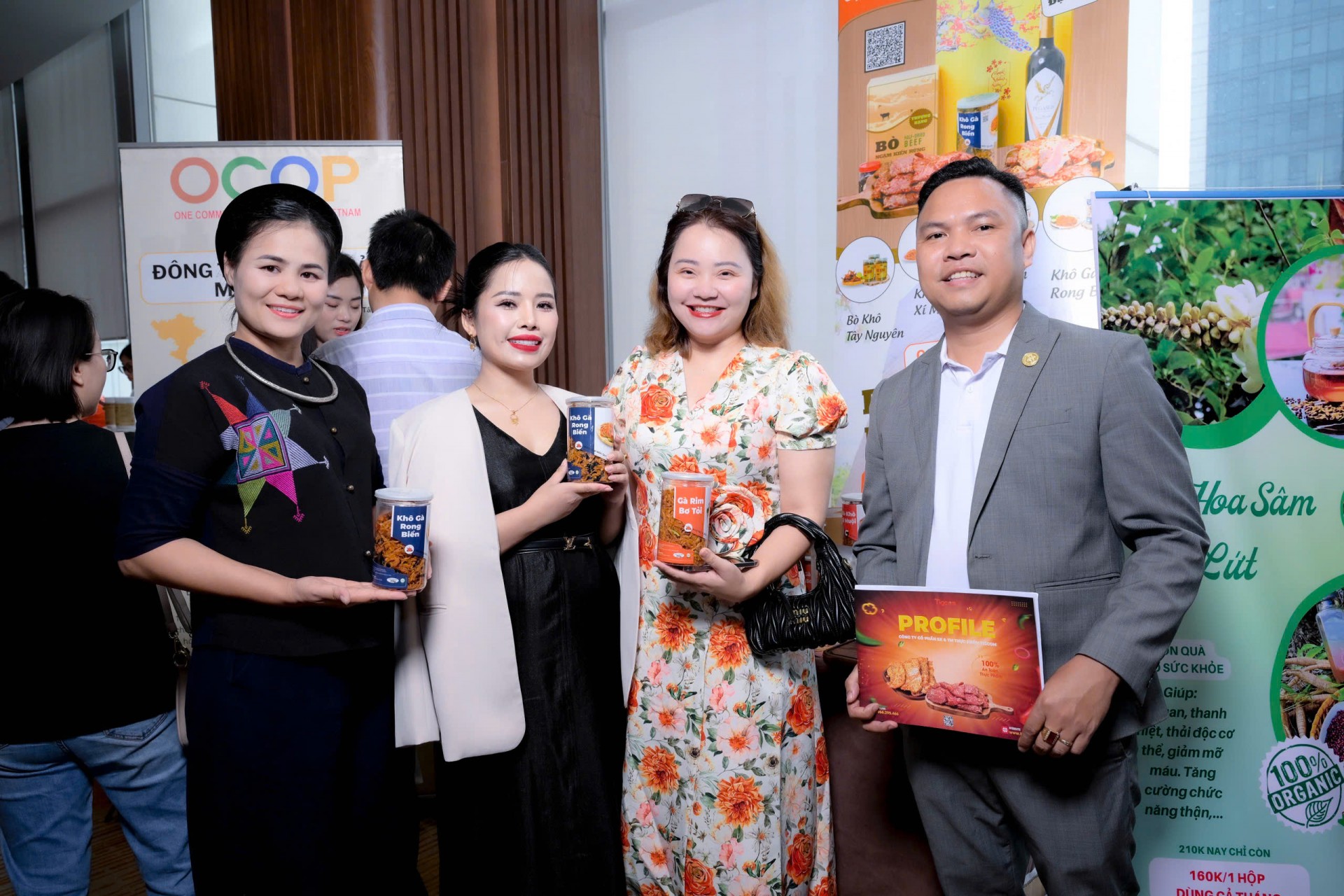 Hành trình kết nối đưa sản phẩm OCOP vào chuỗi siêu thị Hành trình kết nối đưa sản phẩm OCOP vào chuỗi siêu thị