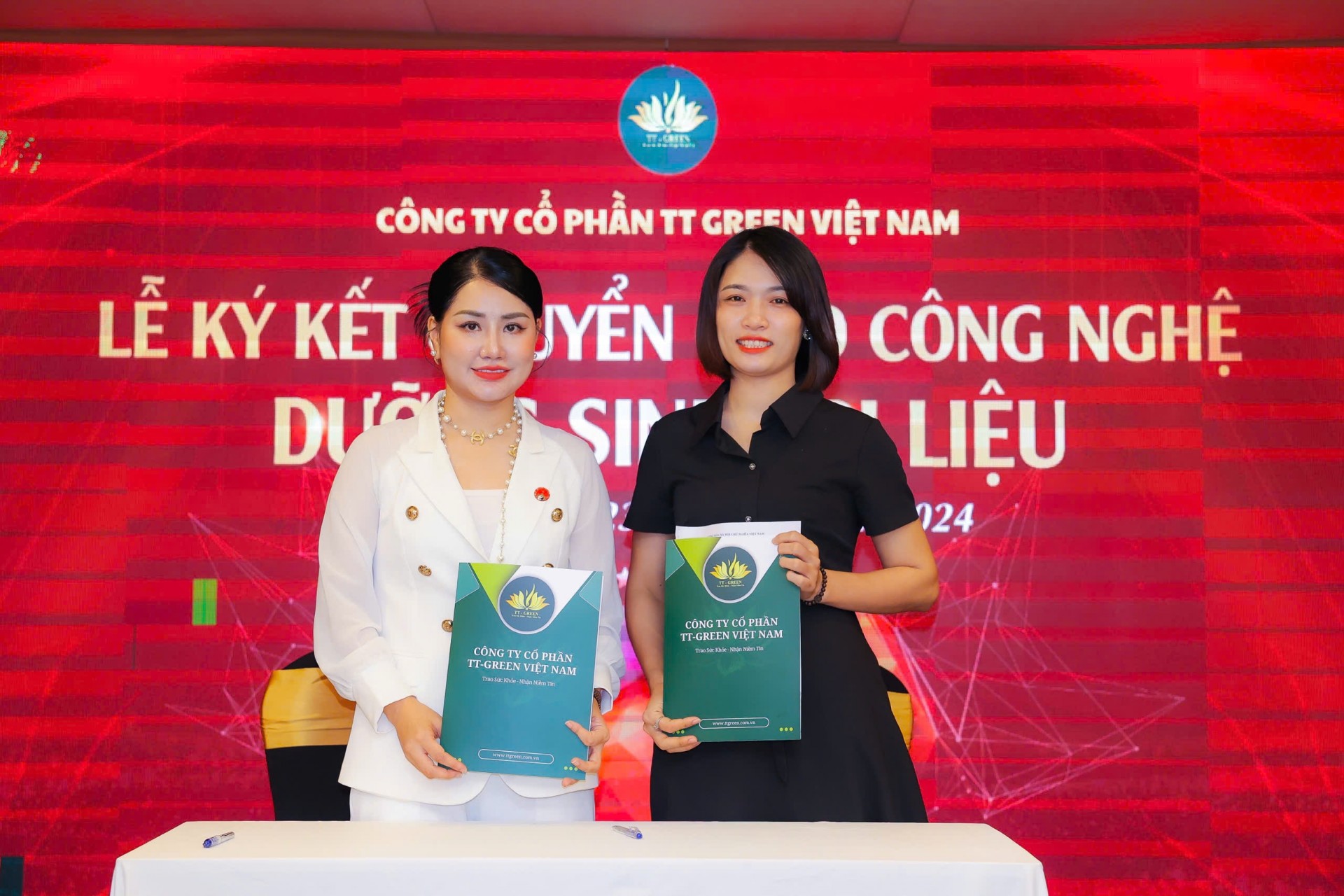 TT-Green Việt Nam ký kết chuyển giao công nghệ dưỡng sinh trị liệu TT Green Việt Nam ký kết chuyển giao công nghệ dưỡng sinh trị liệu