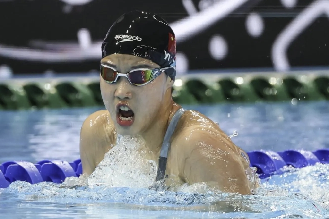 Kình ngư 12 tuổi giành huy chương lịch sử tại giải vô địch bơi thế giới Kình ngư 12 tuổi giành huy chương lịch sử tại giải vô địch bơi thế giới