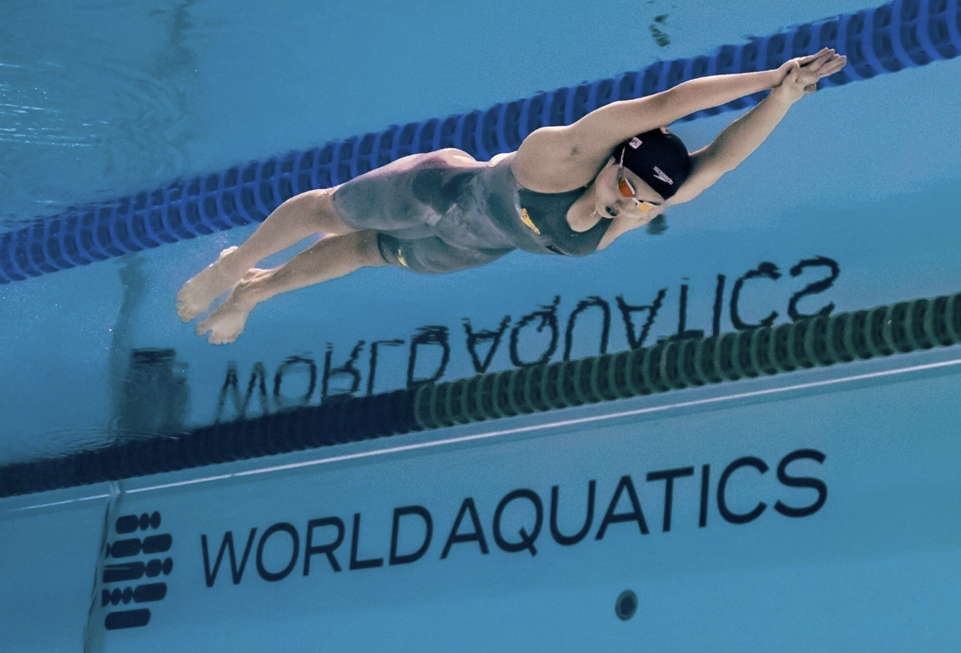 Kình ngư 12 tuổi giành huy chương lịch sử tại giải vô địch bơi thế giới Kình ngư 12 tuổi giành huy chương lịch sử tại giải vô địch bơi thế giới