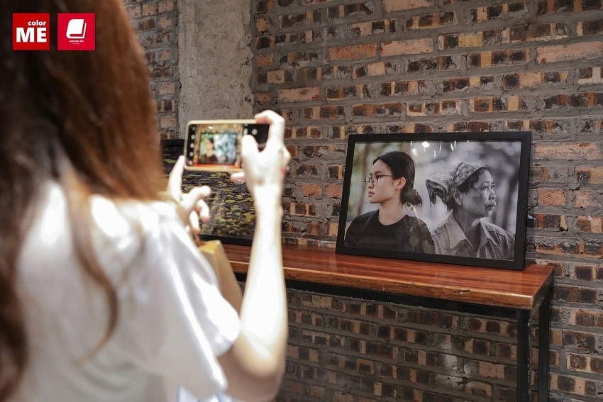 Triển lãm ảnh Humanoid mùa 8: Ghi dấu vẻ đẹp Hà Nội qua lăng kính “Tòa soạn báo mới” Triển lãm ảnh Humanoid mùa 8: Ghi dấu vẻ đẹp Hà Nội qua lăng kính “Tòa soạn báo mới”