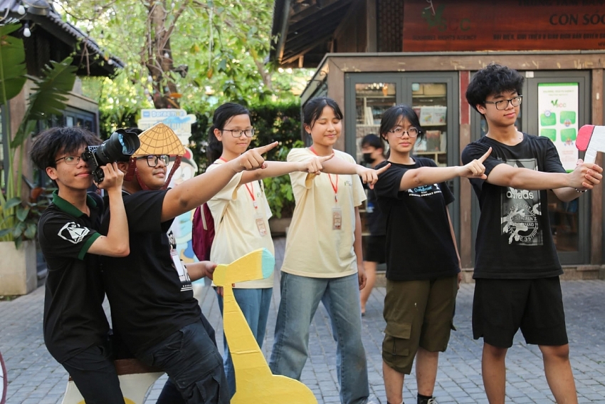 Triển lãm ảnh Humanoid mùa 8: Ghi dấu vẻ đẹp Hà Nội qua lăng kính “Tòa soạn báo mới” Triển lãm ảnh Humanoid mùa 8: Ghi dấu vẻ đẹp Hà Nội qua lăng kính “Tòa soạn báo mới”