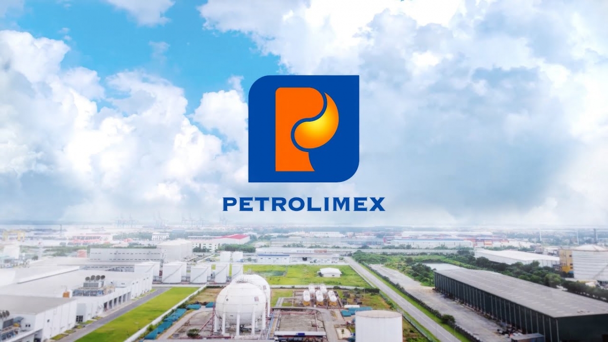 Petrolimex: Tăng tốc lợi nhuận, tiên phong lộ trình năng lượng xanh Petrolimex: Tăng tốc lợi nhuận, tiên phong lộ trình năng lượng xanh