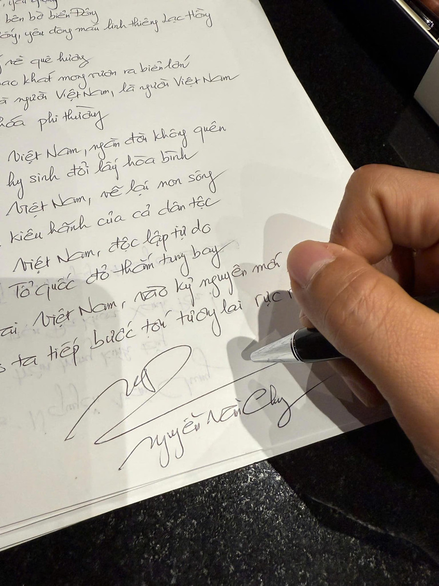 Nhạc sĩ Nguyễn Văn Chung sáng tác bằng trái tim khát khao cống hiến Nhạc sĩ Nguyễn Văn Chung sáng tác bằng trái tim khát khao cống hiến