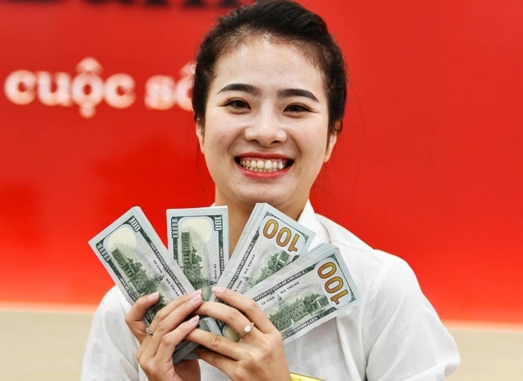 Giá USD ngân hàng vượt mốc 26.500 đồng Giá USD ngân hàng vượt mốc 26.500 đồng