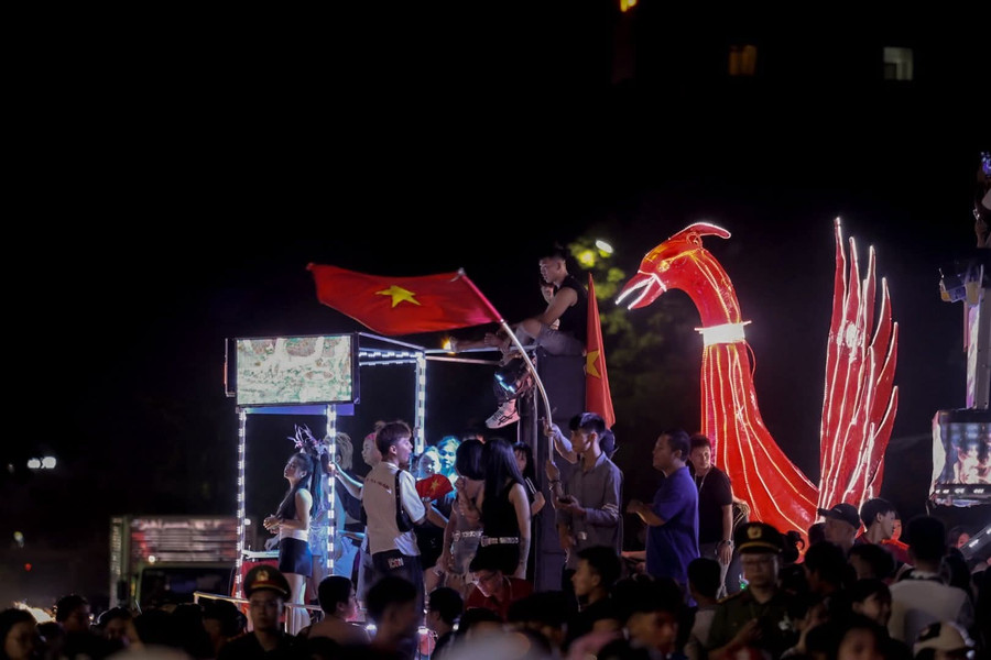 ‘Đêm hội Thành Tuyên’ sôi động, rực rỡ từ đầu tháng 7 âm lịch ‘Đêm hội Thành Tuyên’ sôi động, rực rỡ từ đầu tháng 7 âm lịch