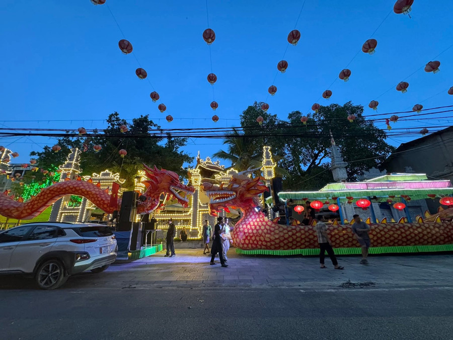 ‘Đêm hội Thành Tuyên’ sôi động, rực rỡ từ đầu tháng 7 âm lịch ‘Đêm hội Thành Tuyên’ sôi động, rực rỡ từ đầu tháng 7 âm lịch