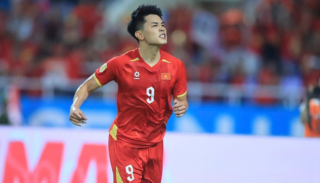 Nguyễn Đình Bắc tỏa sáng với cú đúp giúp tuyển Việt Nam hạ Campuchia 3-1 ở ASEAN Cup 2026 Nguyễn Đình Bắc tỏa sáng với cú đúp giúp tuyển Việt Nam hạ Campuchia 3-1 ở ASEAN Cup 2026