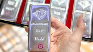 Giá bạc tuần qua: Lao dốc trước nhiều sức ép