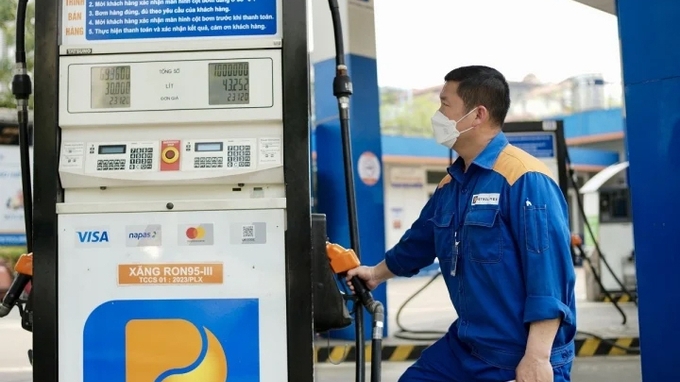 Lùi lịch điều chỉnh giá xăng dầu đến sau kỳ nghỉ lễ 2/9