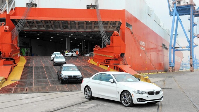 Ôtô nhập khẩu tiếp tục sụt giảm trong tháng 8