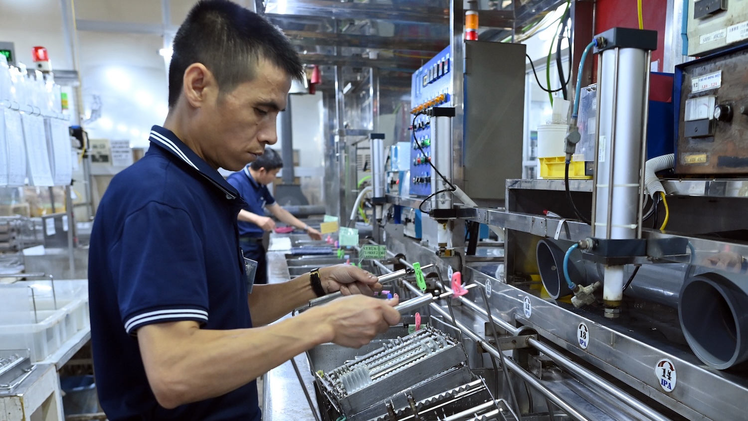 Chất lượng lao động vẫn là bài toán khó giải