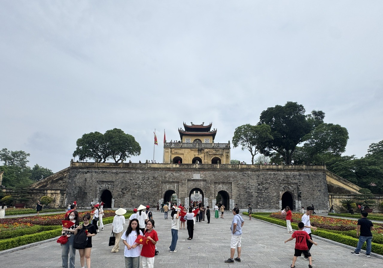Hoàng thành Thăng Long mở cửa miễn phí, đón hàng nghìn lượt khách trong dịp 2/9 Hoàng thành Thăng Long mở cửa miễn phí, đón hàng nghìn lượt khách trong dịp 2/9