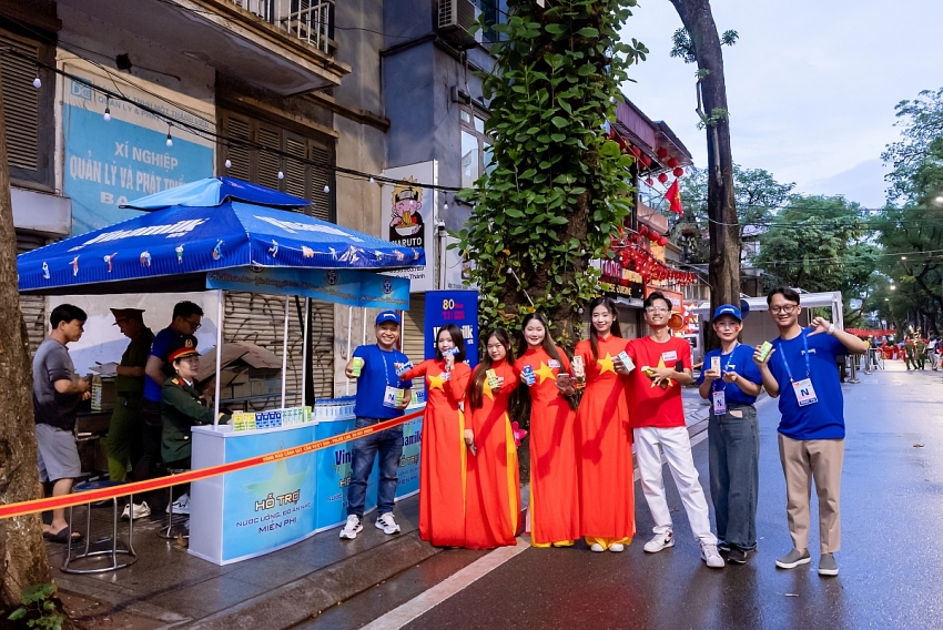 Vinamilk hòa nhịp cùng triệu trái tim mừng 80 năm Quốc khánh Vinamilk hòa nhịp cùng triệu trái tim mừng 80 năm Quốc khánh