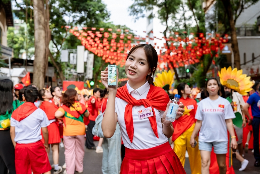 Vinamilk hòa nhịp cùng triệu trái tim mừng 80 năm Quốc khánh Vinamilk hòa nhịp cùng triệu trái tim mừng 80 năm Quốc khánh