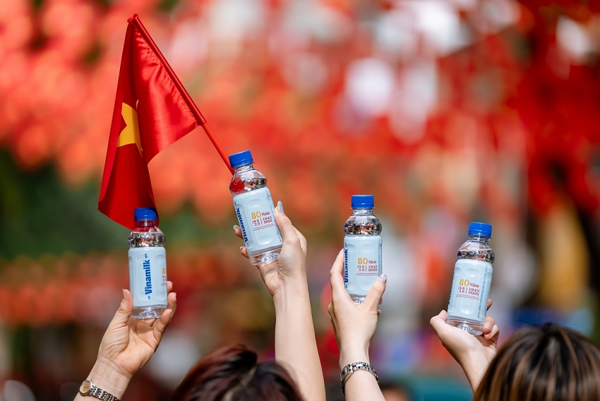 Vinamilk hòa nhịp cùng triệu trái tim mừng 80 năm Quốc khánh Vinamilk hòa nhịp cùng triệu trái tim mừng 80 năm Quốc khánh