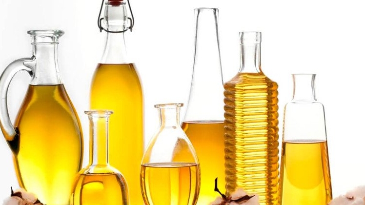 Lựa chọn dầu ăn đúng cách để bảo vệ sức khỏe tim mạch