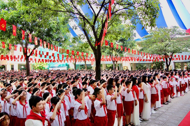 Trường Tiểu học Dịch Vọng A rộn ràng ngày khai giảng, mở ra hành trình mới cho thầy và trò Trường Tiểu học Dịch Vọng A rộn ràng ngày khai giảng, mở ra hành trình mới cho thầy và trò