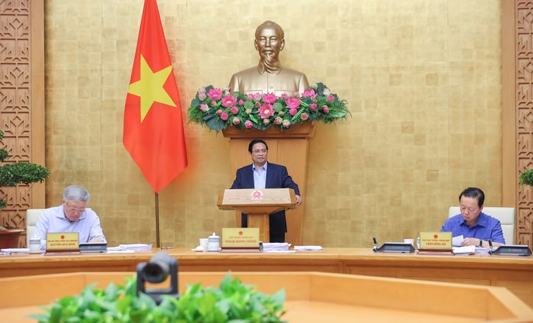 Thủ tướng: "Giá vàng biến động là rất đáng chú ý"