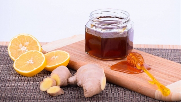Công thức trà gừng chanh mật ong thải độc cơ thể