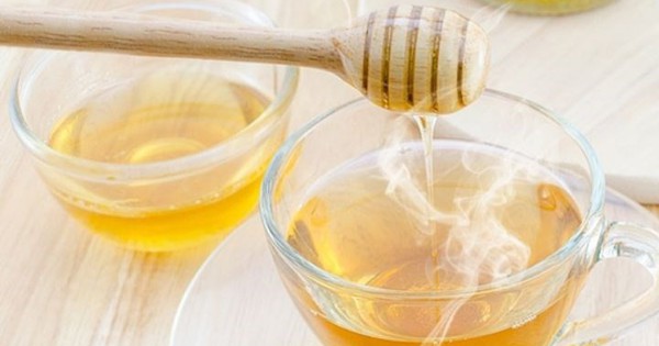 Những lợi ích bất ngờ khi uống nước mật ong ấm buổi sáng Những lợi ích bất ngờ khi uống nước mật ong ấm buổi sáng