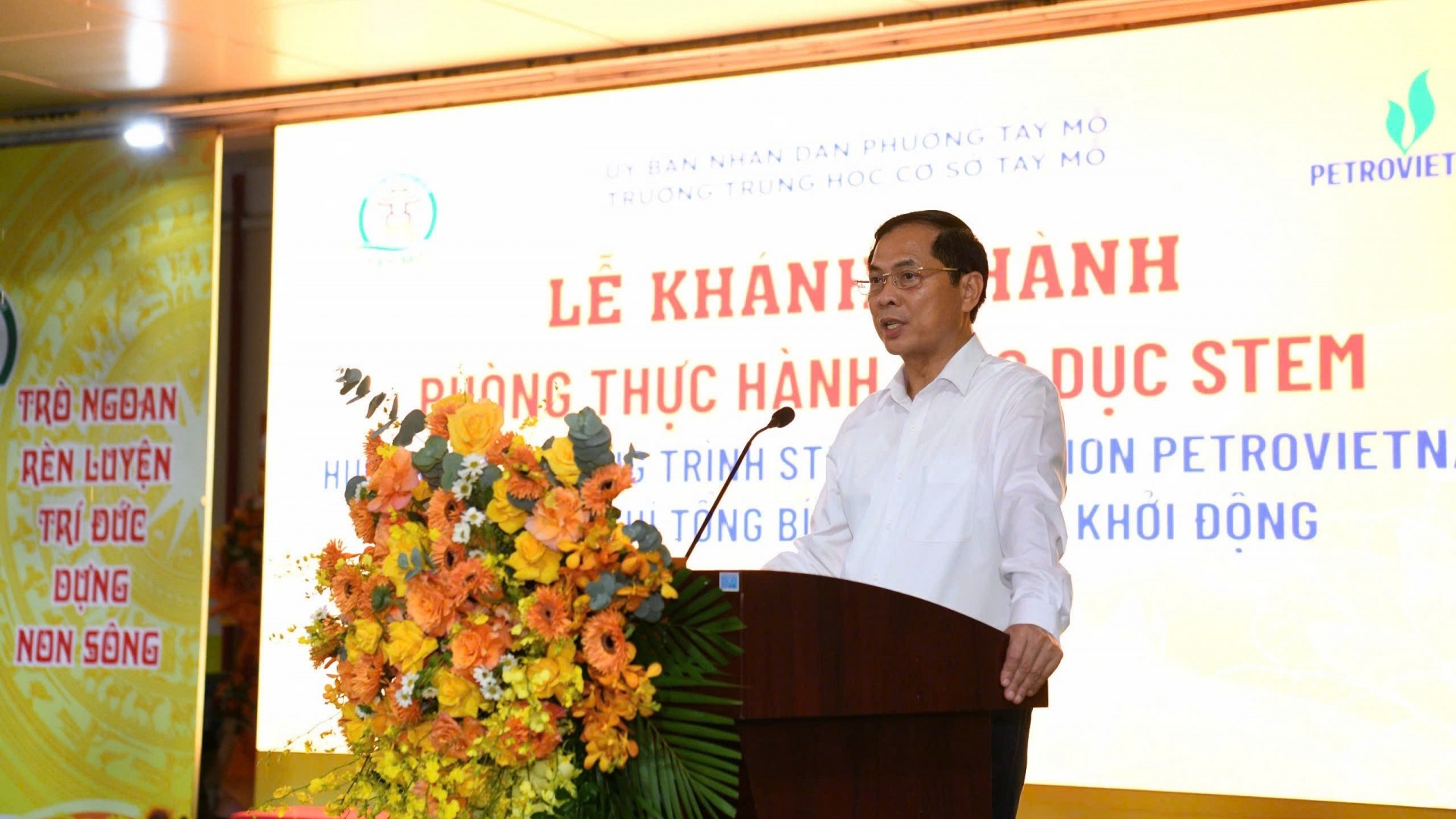 Hà Nội: Khánh thành phòng thực hành giáo dục STEM tại Trường THCS Tây Mỗ