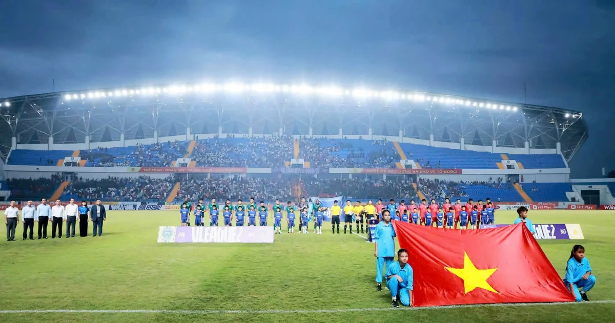 FC Thái Nguyên thắng kịch tính trận ra quân Giải hạng Nhất Quốc gia FC Thái Nguyên thắng kịch tính trận ra quân Giải hạng Nhất Quốc gia