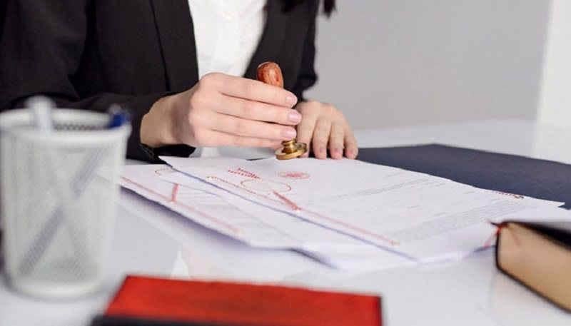 Công chứng giao dịch đất đai: Vì sao nên giữ trong luật? Công chứng giao dịch đất đai: Vì sao nên giữ trong luật?