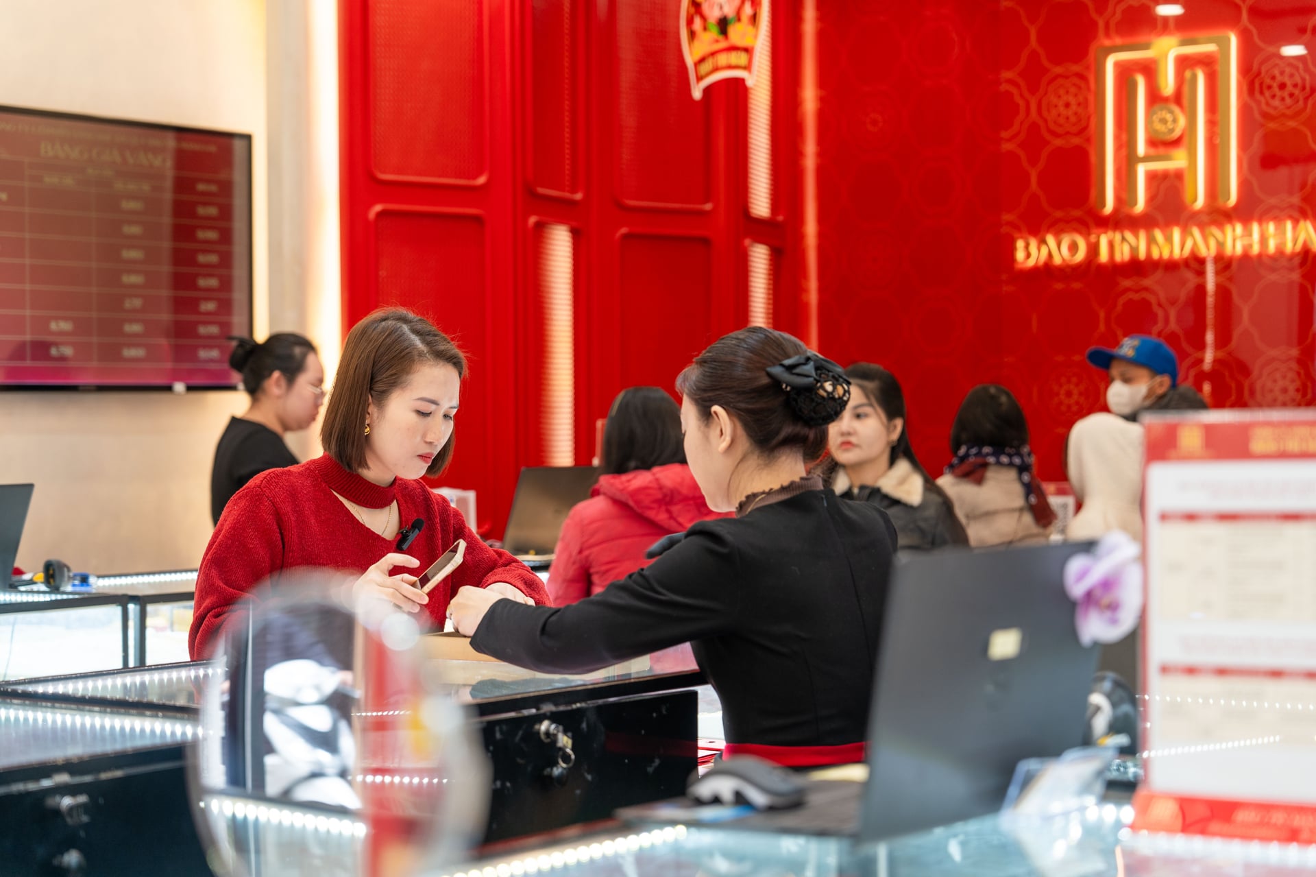 Giá vàng hôm nay 19/9: Tăng gần 2 triệu/lượng sau một đêm Giá vàng hôm nay 19/9: Tăng gần 2 triệu/lượng sau một đêm